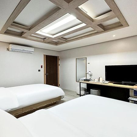 Gumi Time Hotel Zewnętrze zdjęcie
