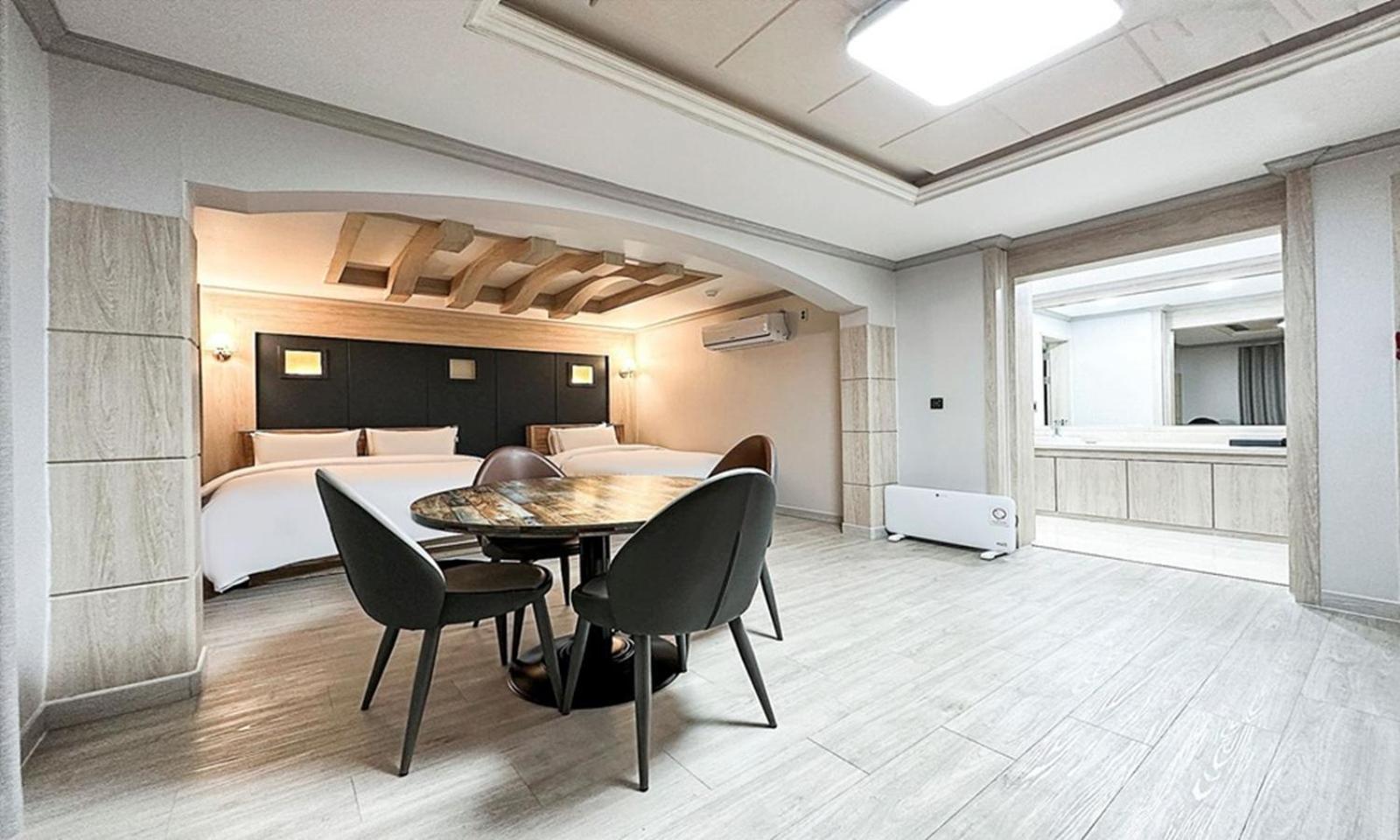Gumi Time Hotel Zewnętrze zdjęcie