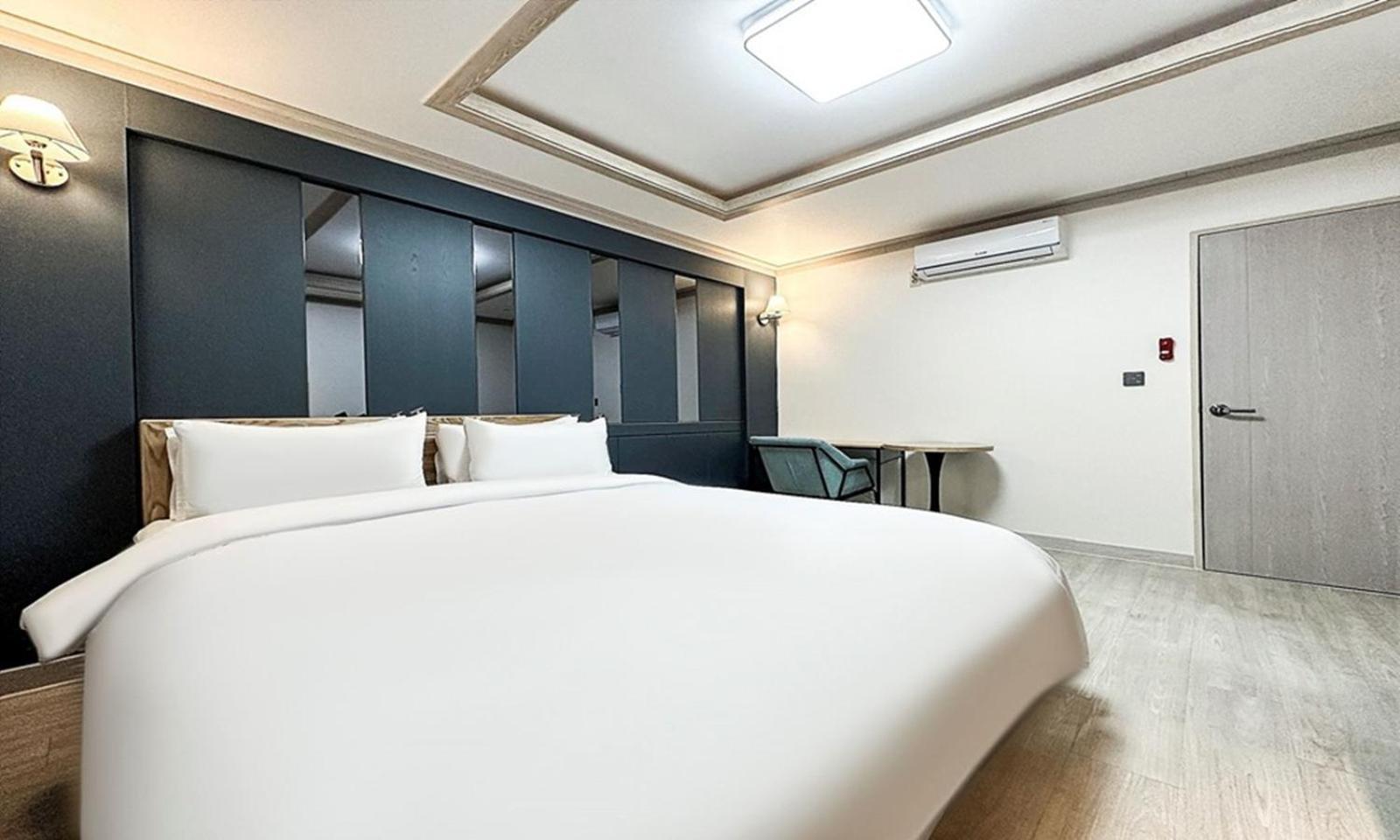 Gumi Time Hotel Zewnętrze zdjęcie